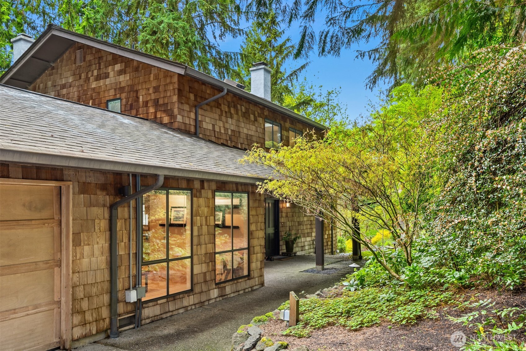 8151 NE Hidden Cove Road