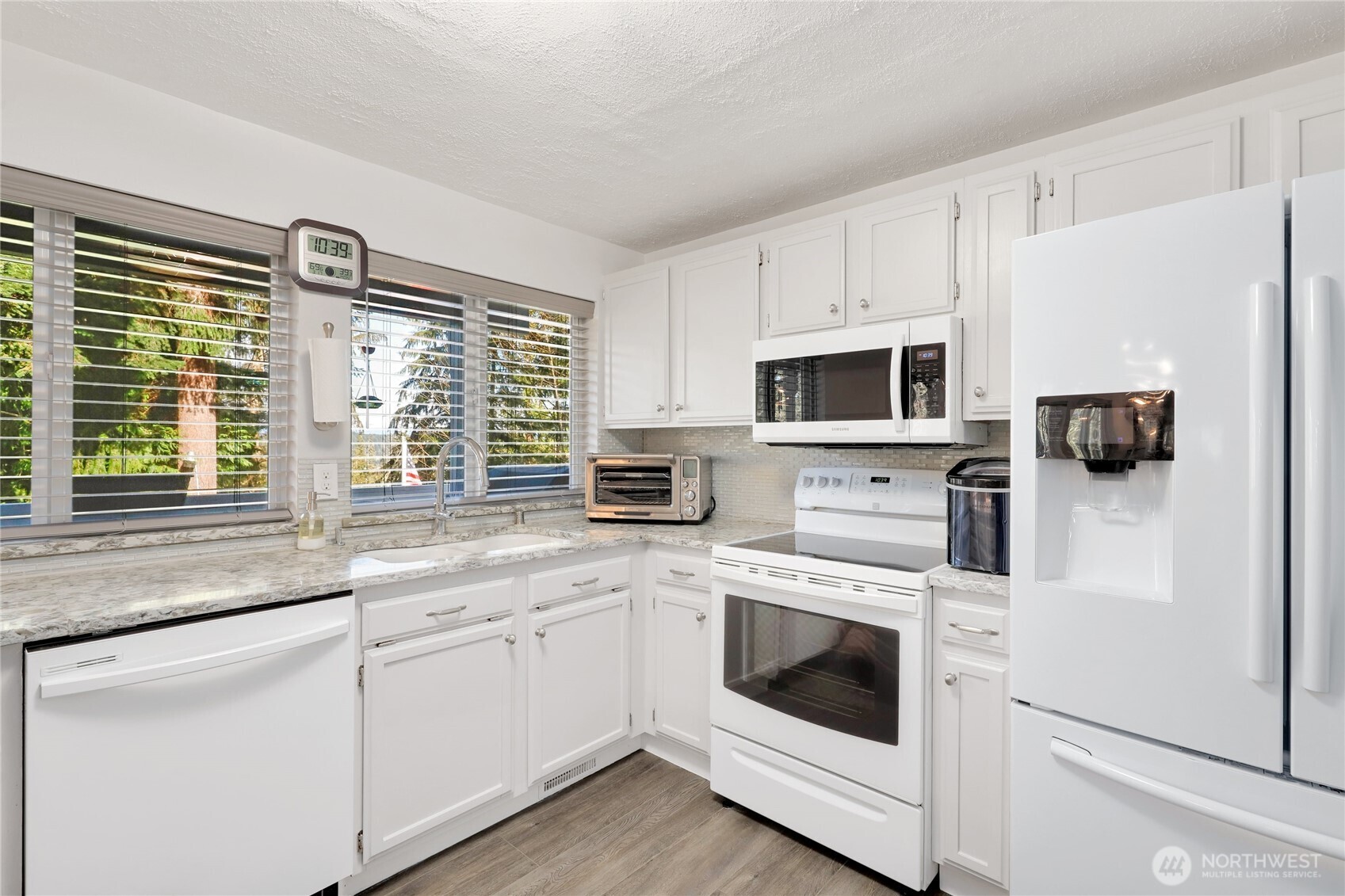 48 E Twanoh Heights Road N