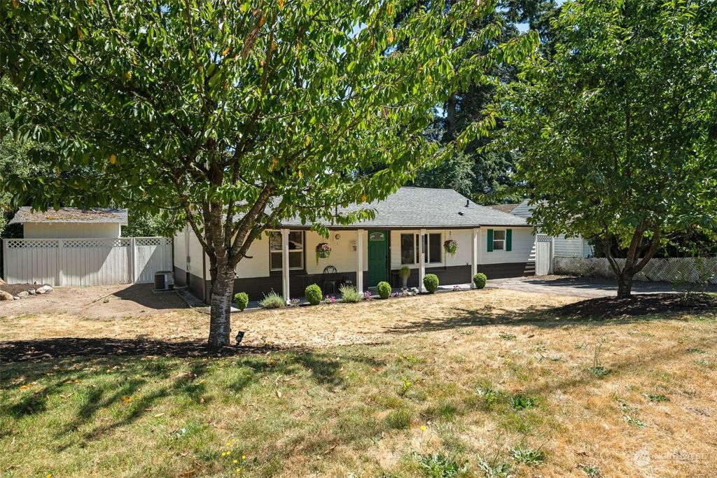Photo of 22801 53rd Avenue W, Mountlake Terrace, WA 98043 (MLS # 2269800)