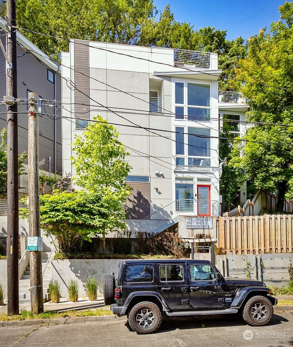 Photo of 1001 Sturgus Avenue S, Seattle, WA 98144 (MLS # 2251143)