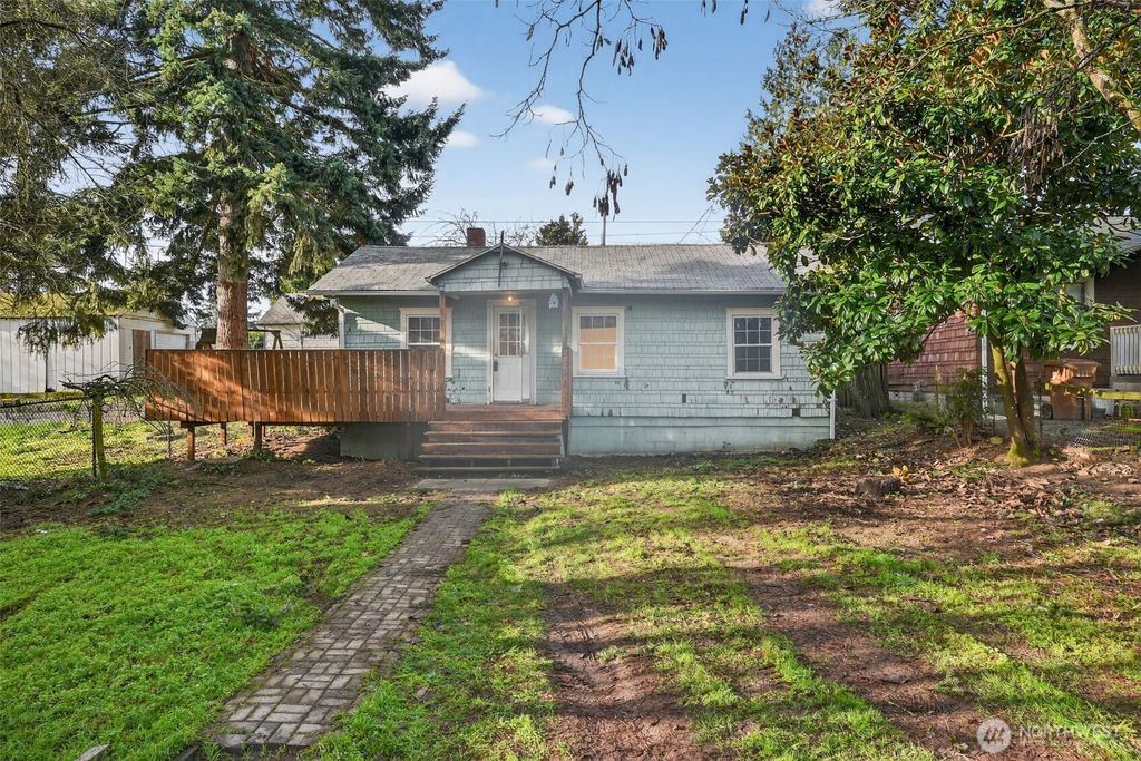 Photo of 7226 S D Street, Tacoma, WA 98408 (MLS # 2463540)