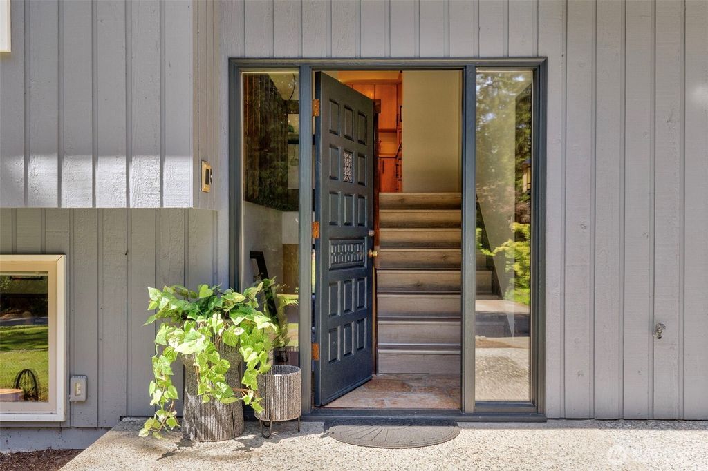 Photo of 13893 John Street NE, Bainbridge Island, WA 98110 (MLS # 2529507)
