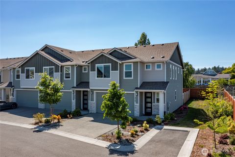 315 SW 315 Ballast Way Oak Harbor WA 98277