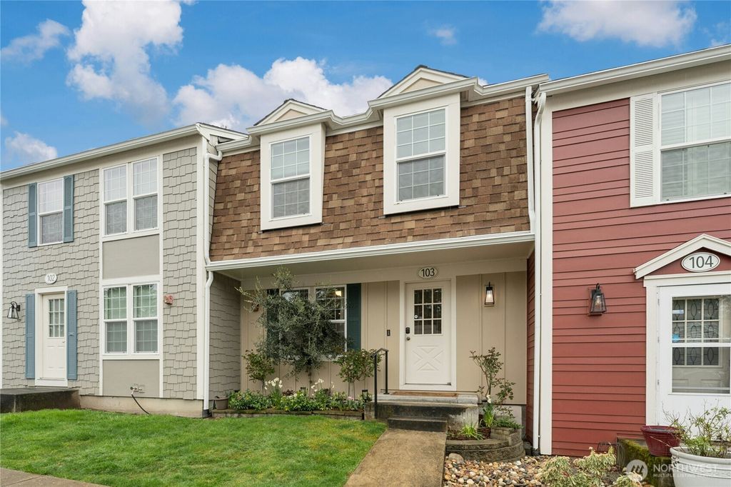 Photo of 27030 47th Avenue S #103, Kent, WA 98032 (MLS # 2493167)