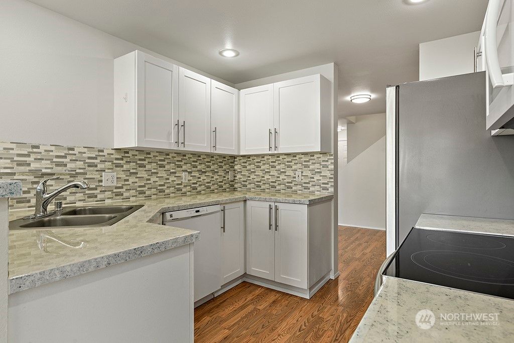 Photo of 5716 S 237th Street #19-4, Kent, WA 98032 (MLS # 2019398)
