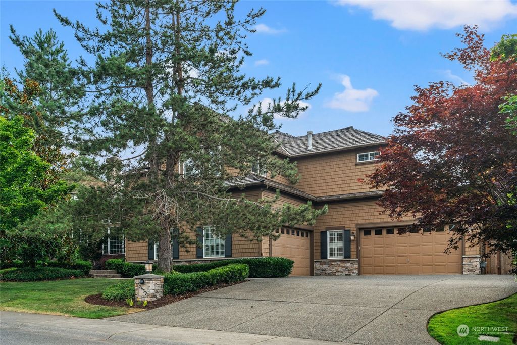Photo of 2439 279th Drive SE, Sammamish, WA 98075 (MLS # 2266291)