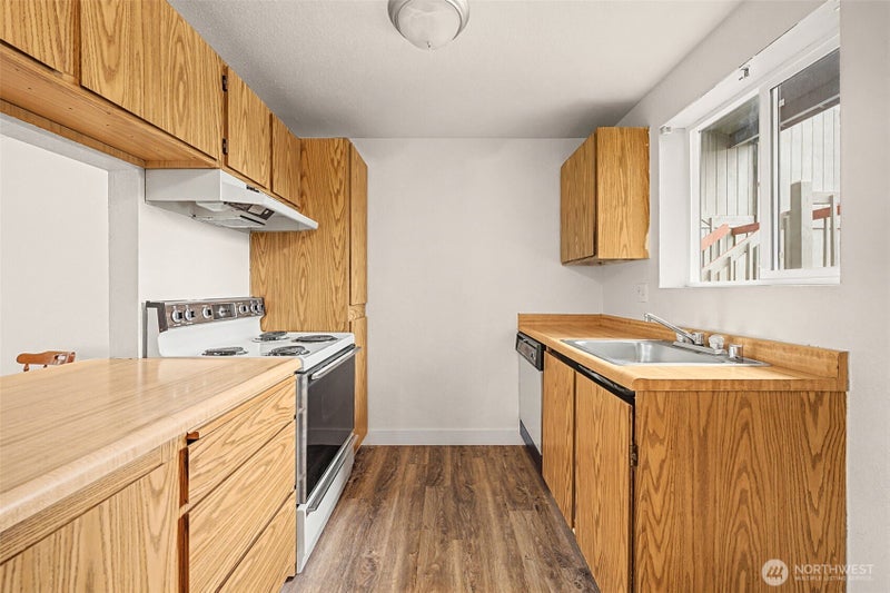 3322 I Street F202