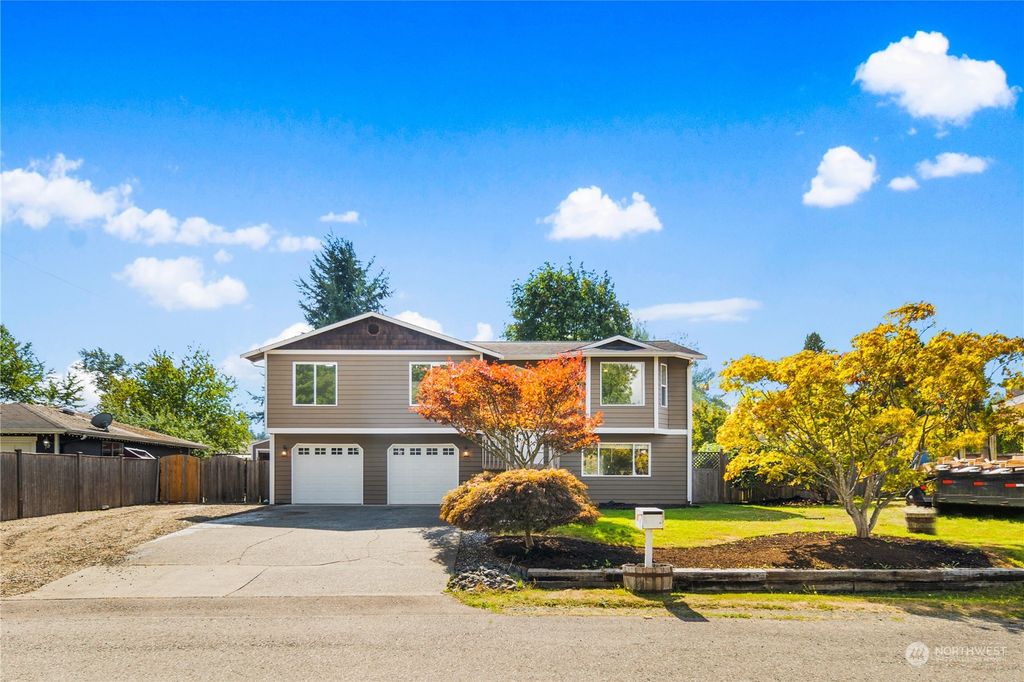 Photo of 15032 17th Drive NE, Arlington, WA 98223 (MLS # 2157626)