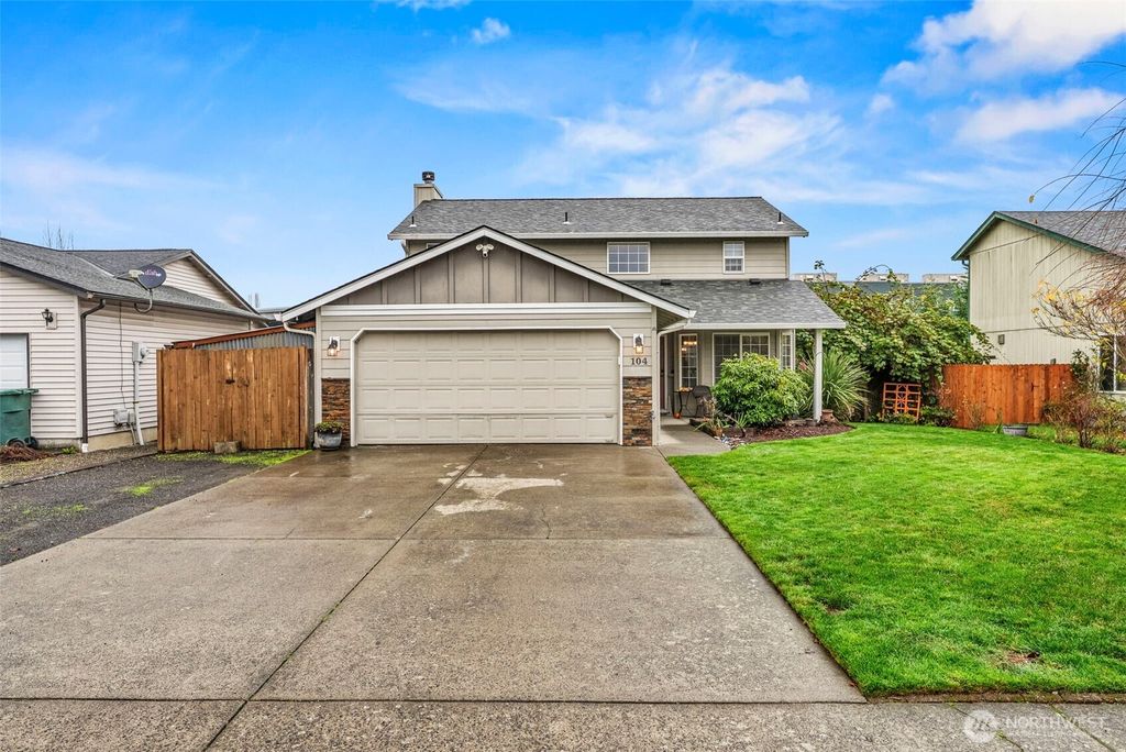 Photo of 104 Westminster Drive, Kelso, WA 98626 (MLS # 2458350)