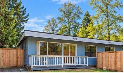 Photo of 21902 29th Ave South AVE, Des Moines, WA 98198 (MLS # 2588485)