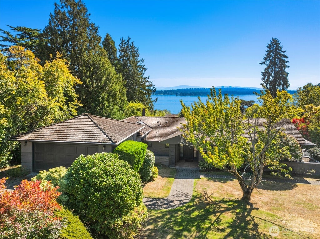 Photo of 6115 NE Keswick Drive, Seattle, WA 98105 (MLS # 2584615)