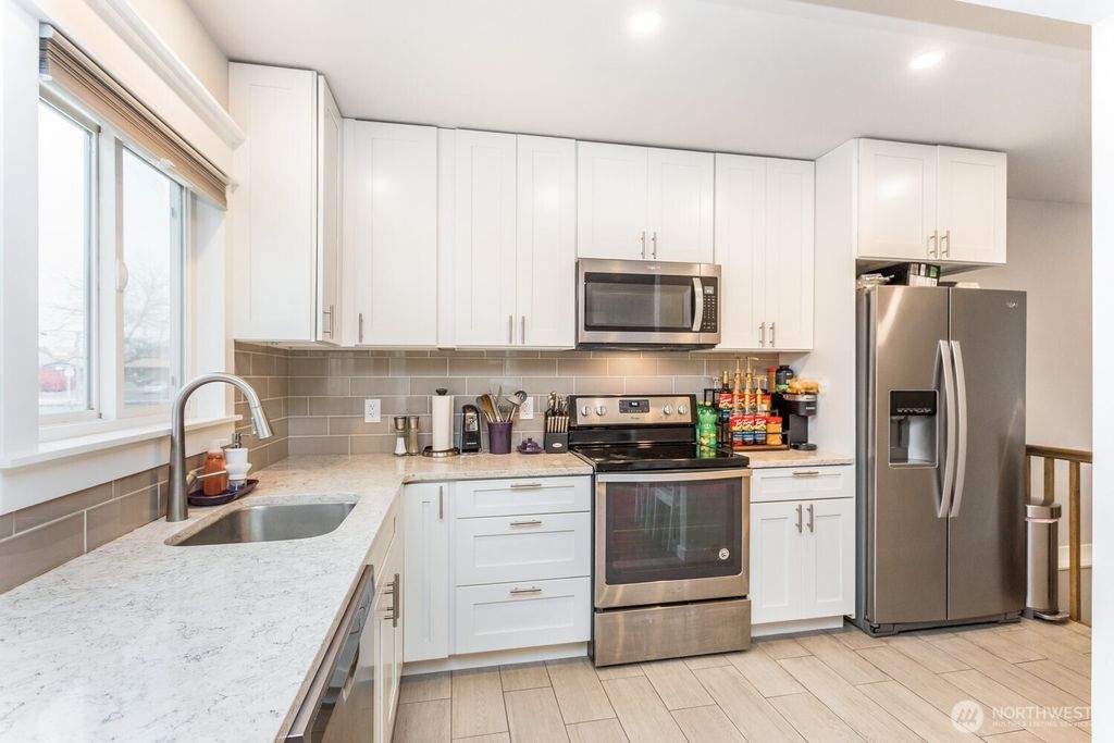 listing image 9361572800772608099
