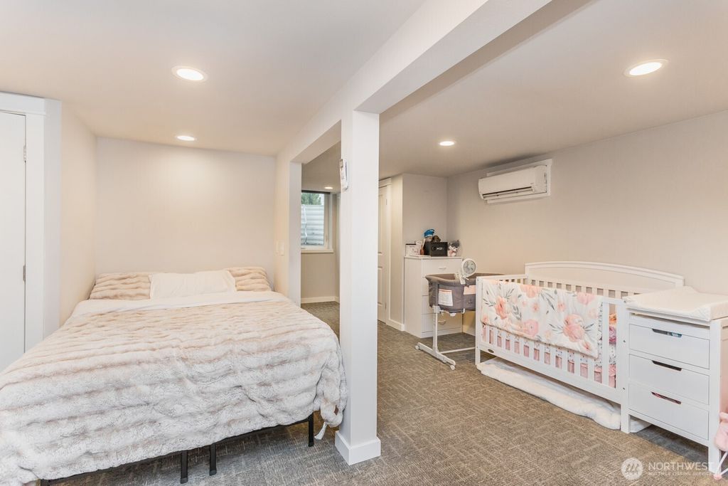 listing image 9367091950794902080