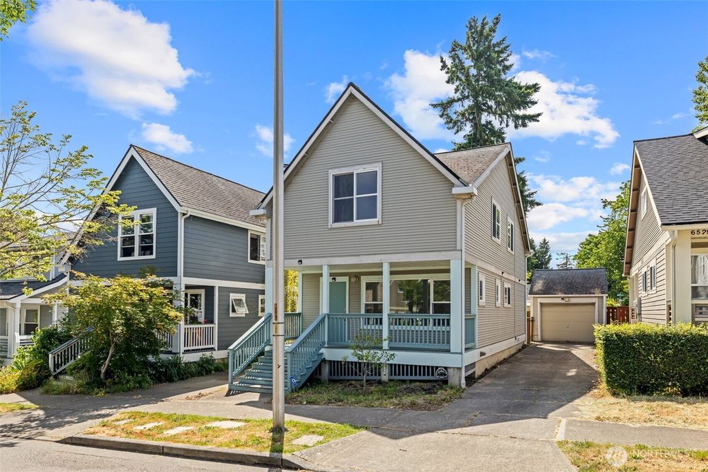 Photo of 6533 29th Avenue S, Seattle, WA 98108 (MLS # 2392051)