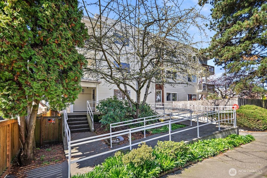 Photo of 1215 N 90th St N, Seattle, WA 98103 (MLS # 2357206)