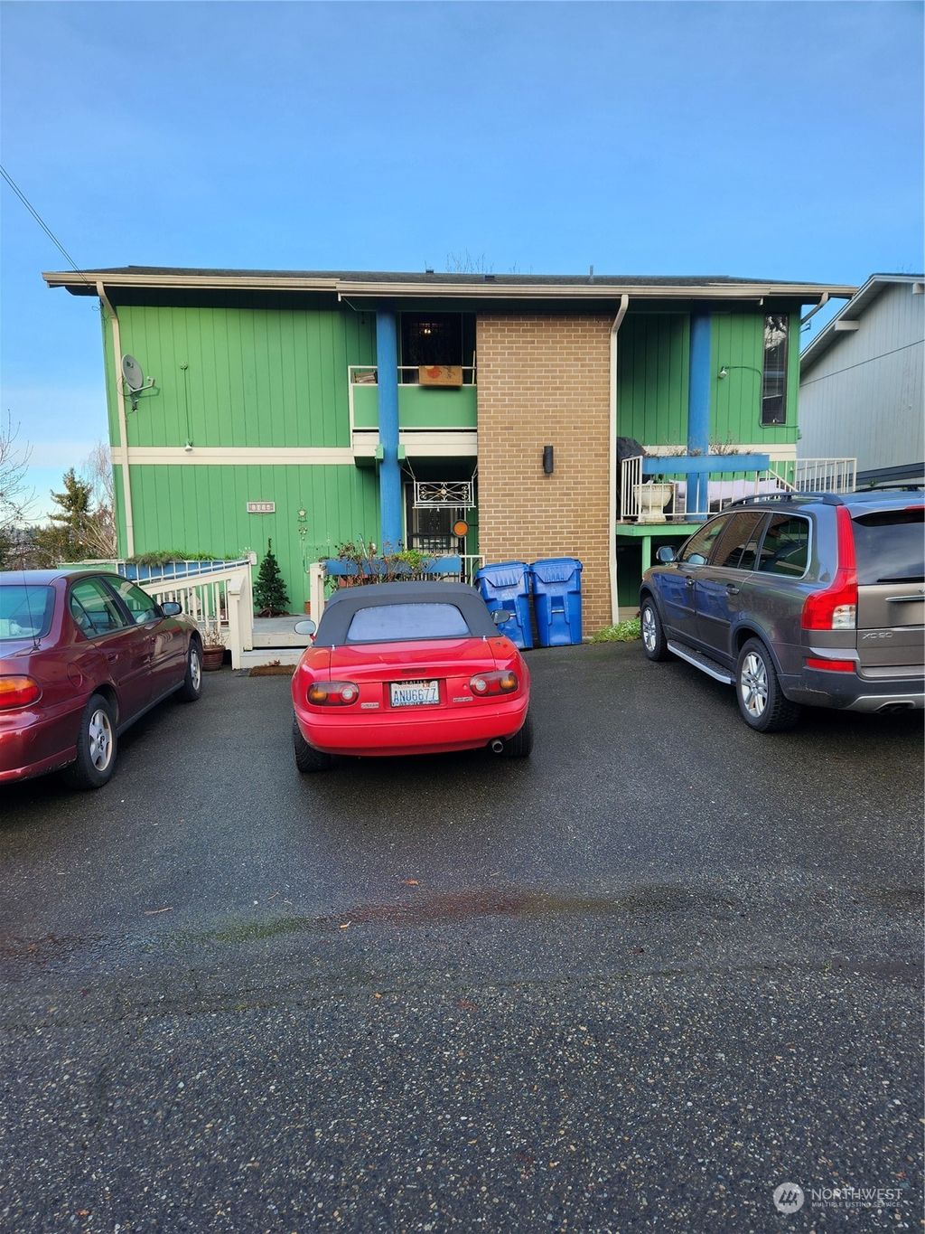 Photo of 1014 W Emerson Street, Seattle, WA 98119 (MLS # 2253985)