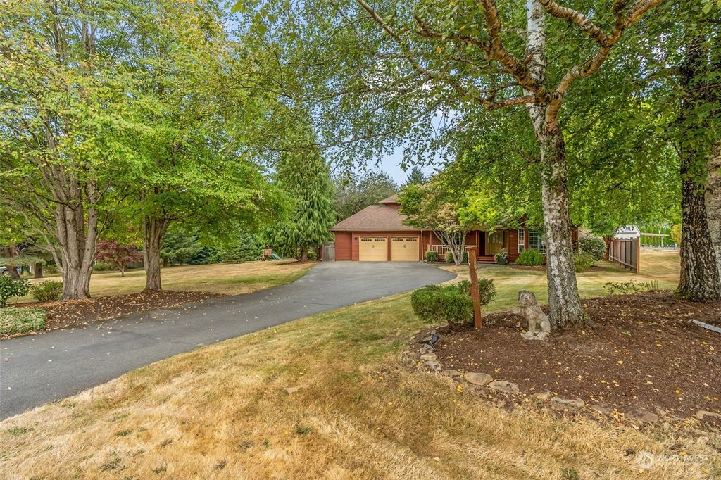 Photo of 9519 150th Street SE, Snohomish, WA 98296 (MLS # 1996307)