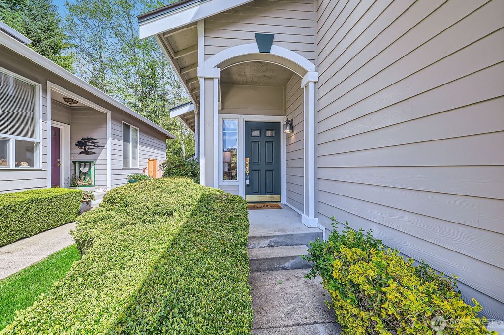 Photo of 16221 49th Avenue W #A, Edmonds, WA 98026 (MLS # 2362400)