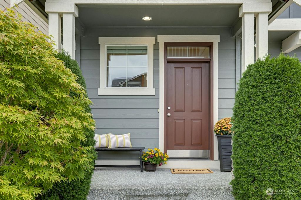 Photo of 404 201st Place SW, Lynnwood, WA 98036 (MLS # 2293424)
