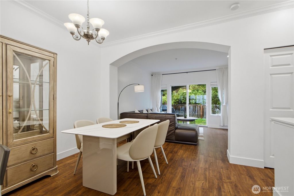 Photo of 2680 139th Avenue SE #102, Bellevue, WA 98005 (MLS # 2496746)