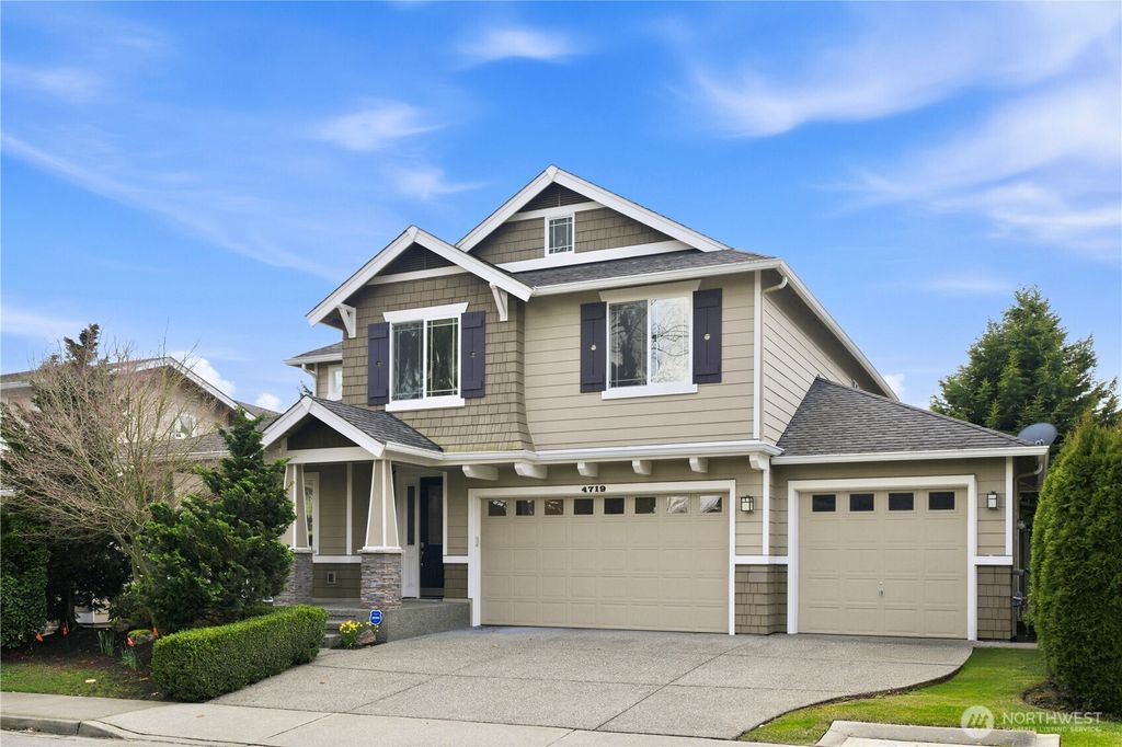 Photo of 4719 NE 2nd Street, Renton, WA 98059 (MLS # 2490974)