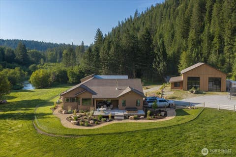 Photo of 822 Little Spokane River Road, Newport, WA 99156 (MLS # 2553844)
