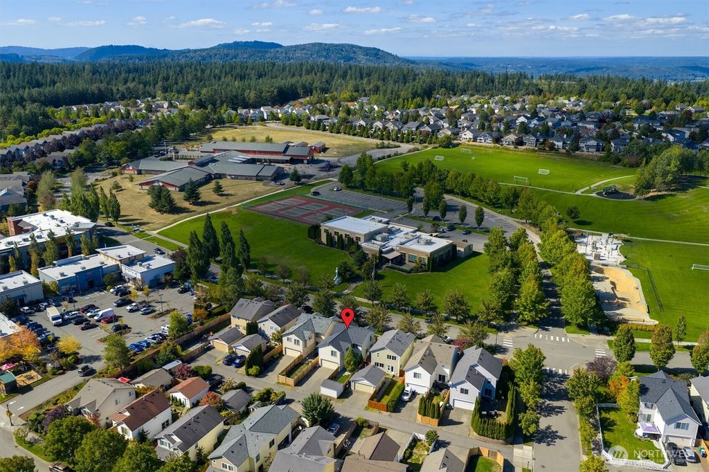 Photo of 35101 SE Ridge Street, Snoqualmie, WA 98065 (MLS # 2434536)