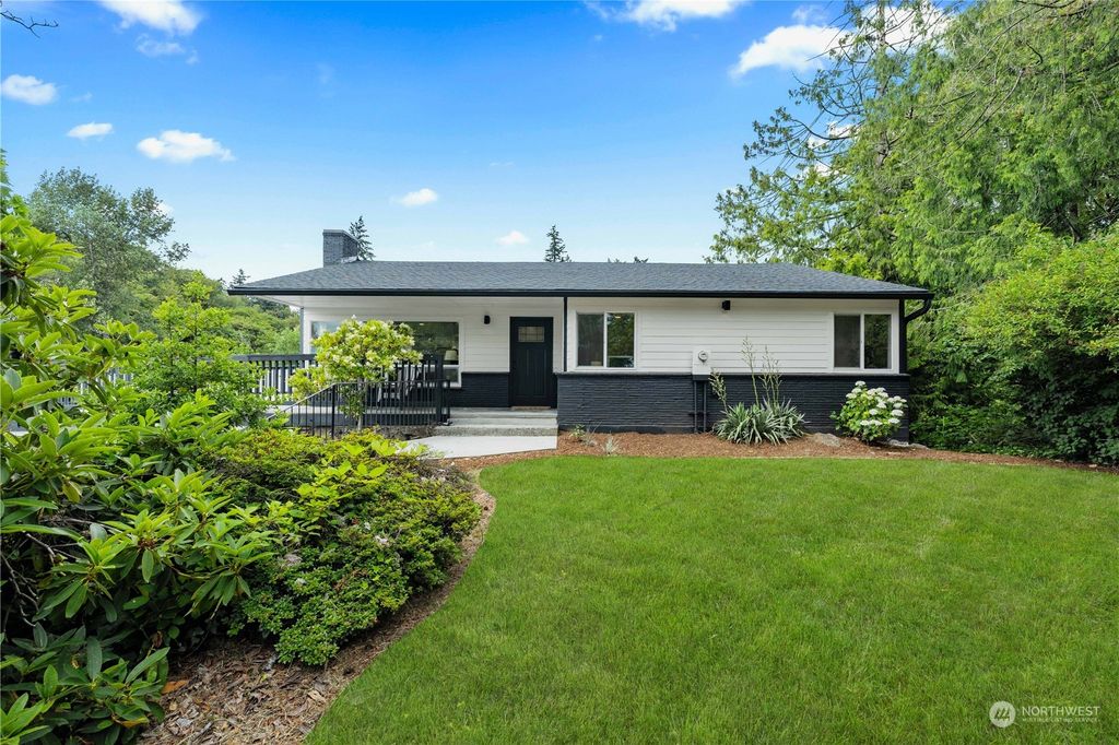 Photo of 6250 S 153rd Street, Tukwila, WA 98188 (MLS # 2266289)