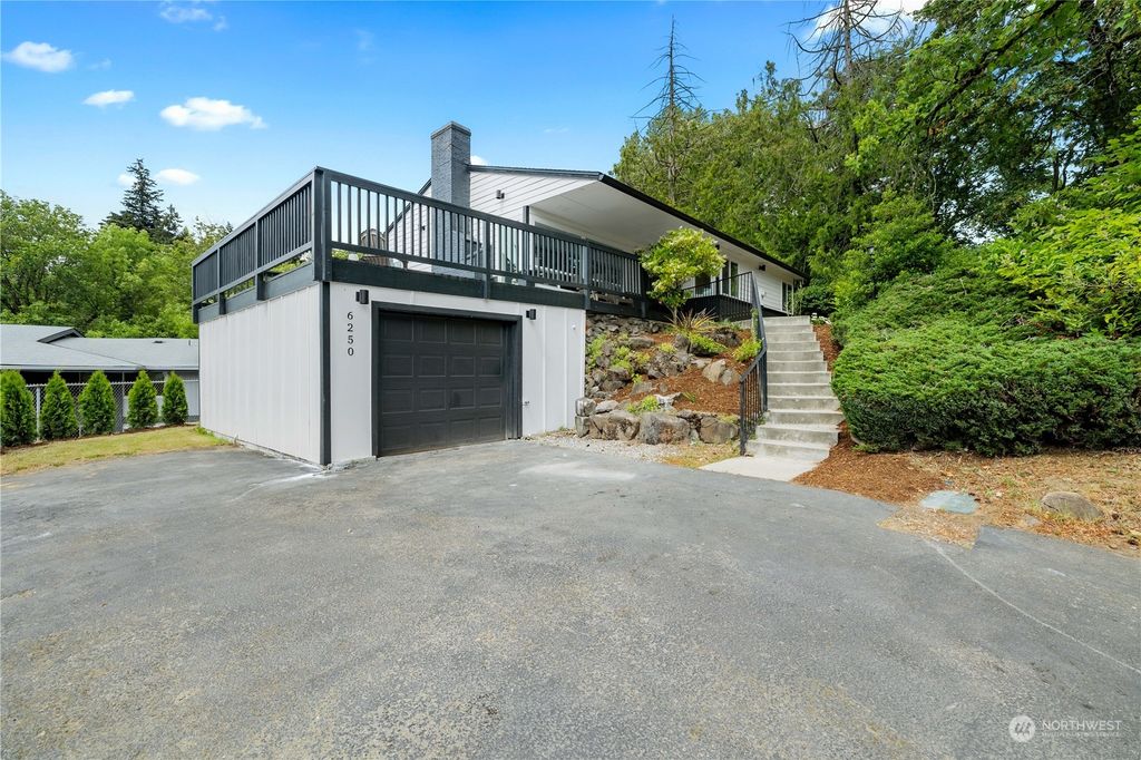 Photo of 6250 S 153rd Street, Tukwila, WA 98188 (MLS # 2266289)