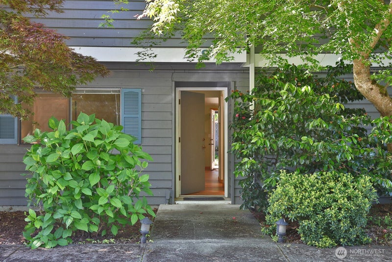 137 4th Street A2