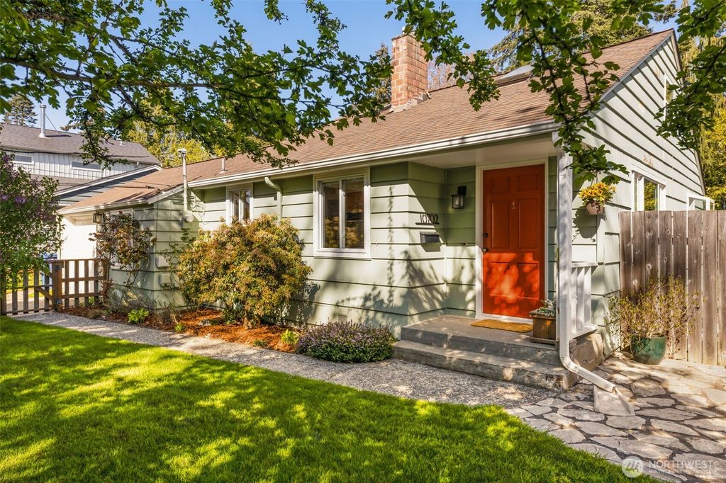 Photo of 10702 4th Avenue NW, Seattle, WA 98177 (MLS # 2364662)