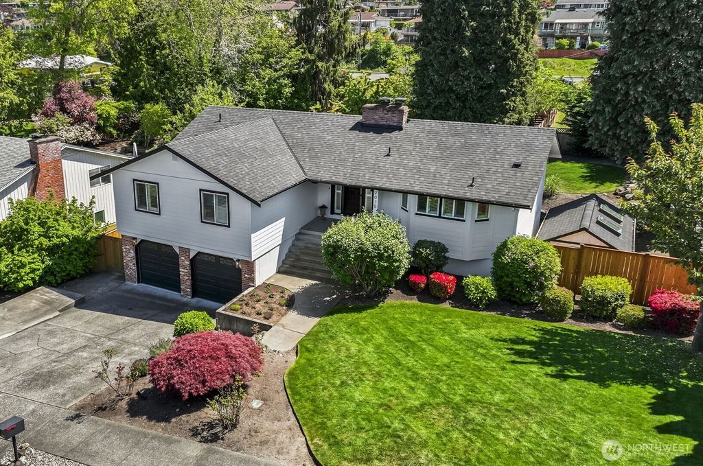 Photo of 2015 N Fremont Street, Tacoma, WA 98406 (MLS # 2523948)