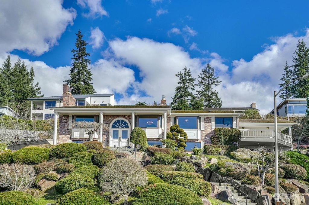 Photo of 1225 Skyline Drive, Edmonds, WA 98020 (MLS # 2197087)