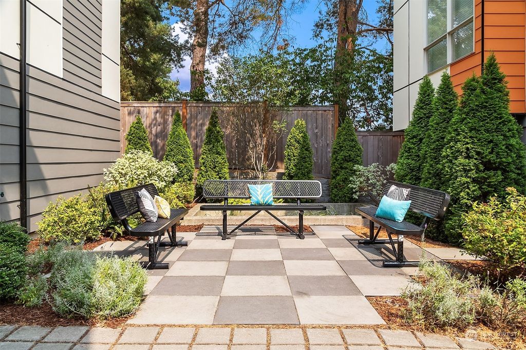 Photo of 4727 35th Avenue S, Seattle, WA 98118 (MLS # 2146835)