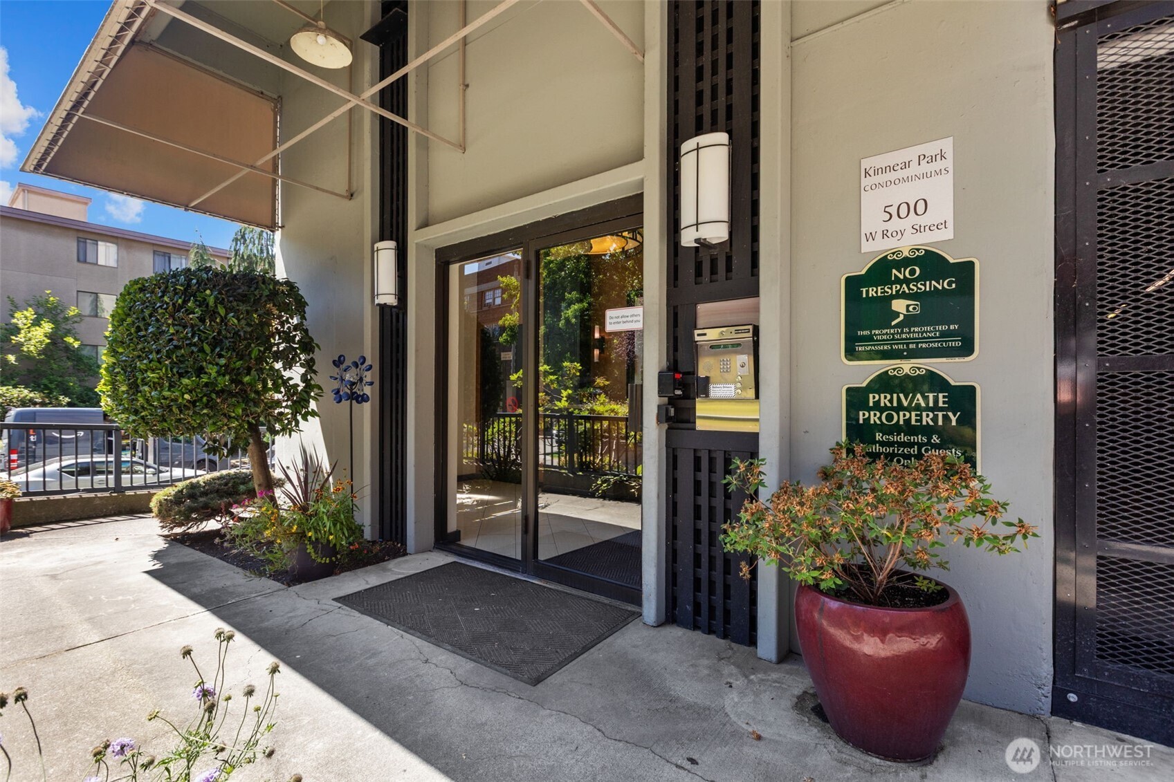 500 W Roy Street W103