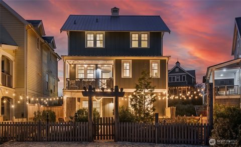 11 Horizon Street Pacific Beach WA 98571