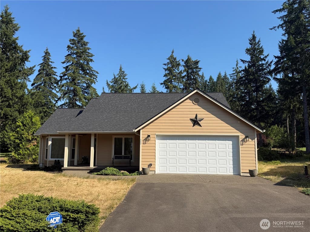 Photo of 360 E Shamrock Drive, Shelton, WA 98584 (MLS # 2558976)