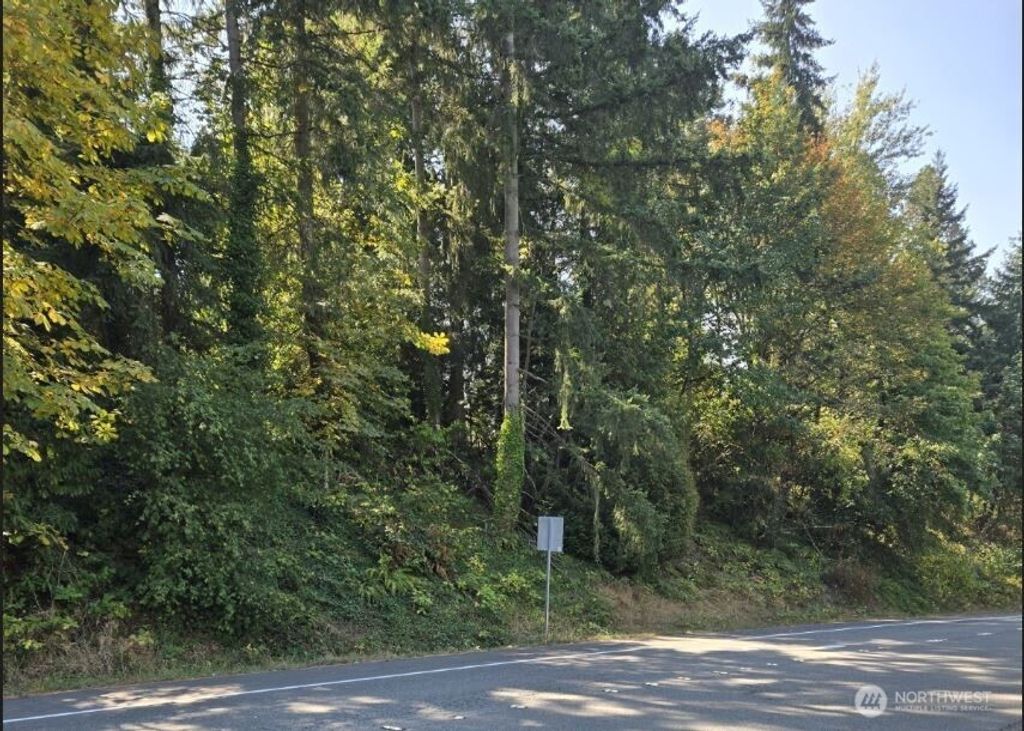 Photo of 13948 Lake Hills Connector, Bellevue, WA 98005 (MLS # 2436552)