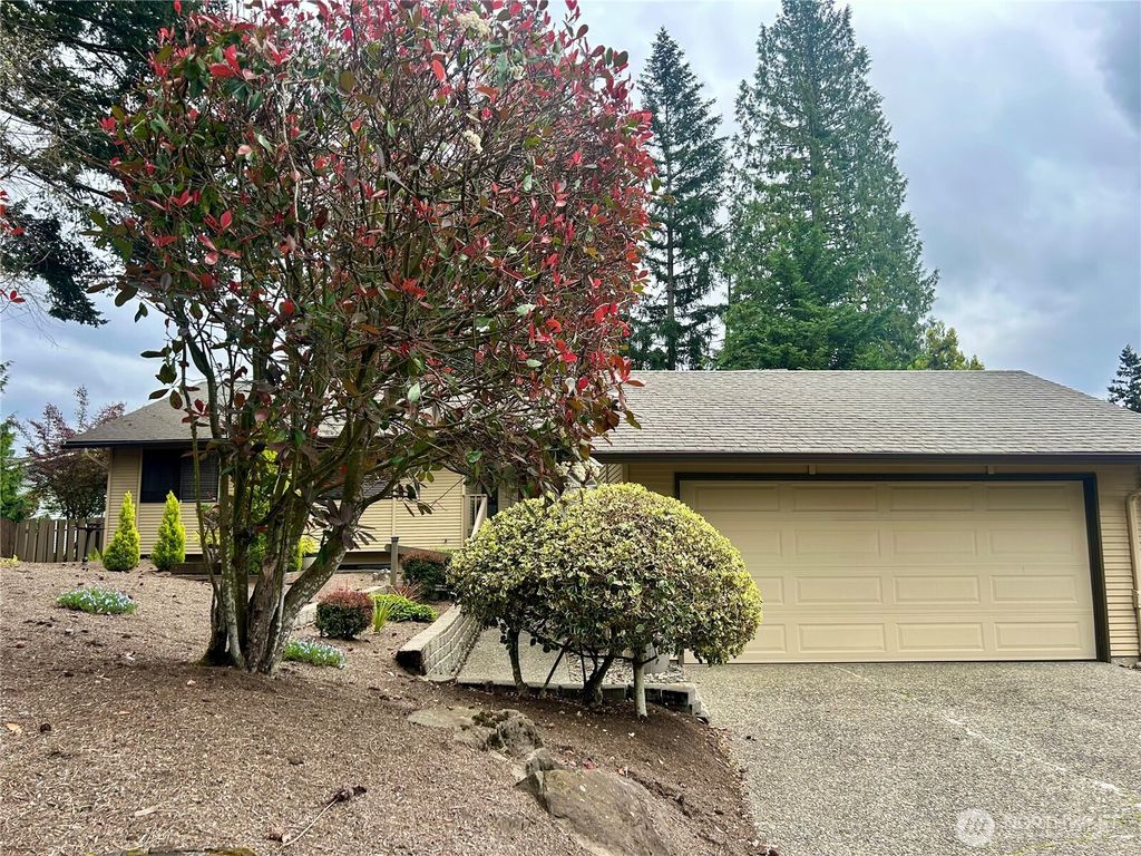 Photo of 1510 184th Avenue NE, Bellevue, WA 98008 (MLS # 2520302)