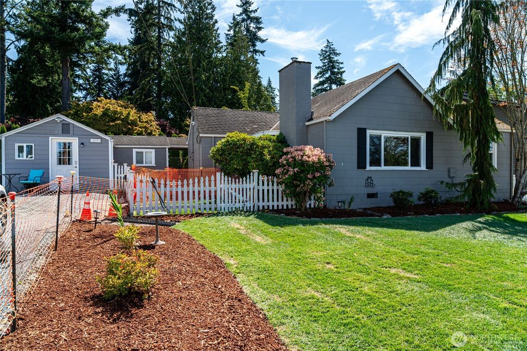 Photo of 305 Alverson Boulevard, Everett, WA 98201 (MLS # 2415508)