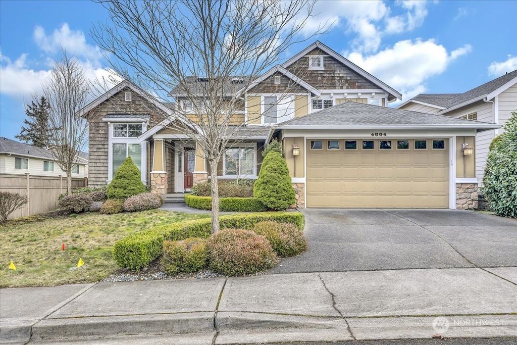 Photo of 4604 NE 1st Court, Renton, WA 98059 (MLS # 2043188)