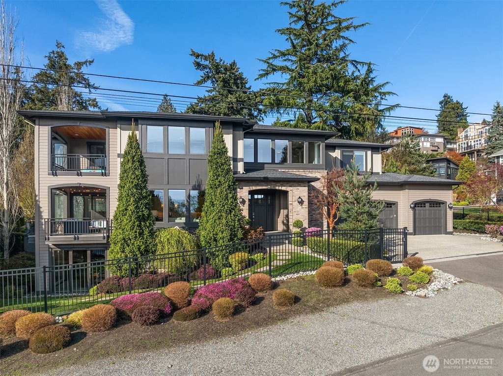 Photo of 6518 SE 28th Street, Mercer Island, WA 98040 (MLS # 2503463)