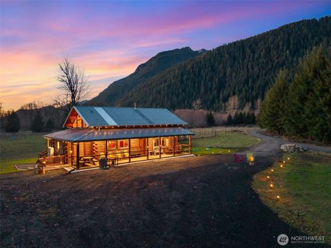 Photo of 11092 US Highway 12, Randle, WA 98937 (MLS # 2470447)