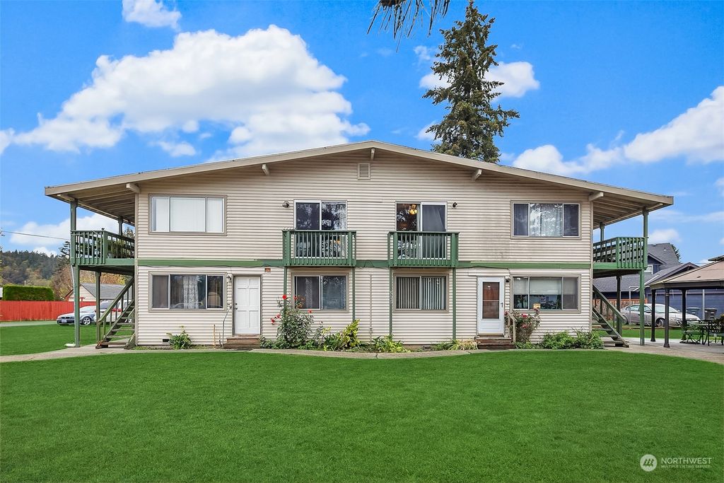 Photo of 31804 W Commercial Street, Carnation, WA 98014 (MLS # 2004671)