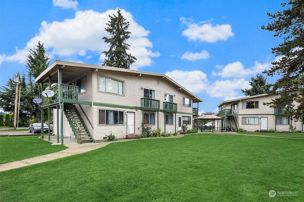 Photo of 31804 W Commercial Street, Carnation, WA 98014 (MLS # 2004671)
