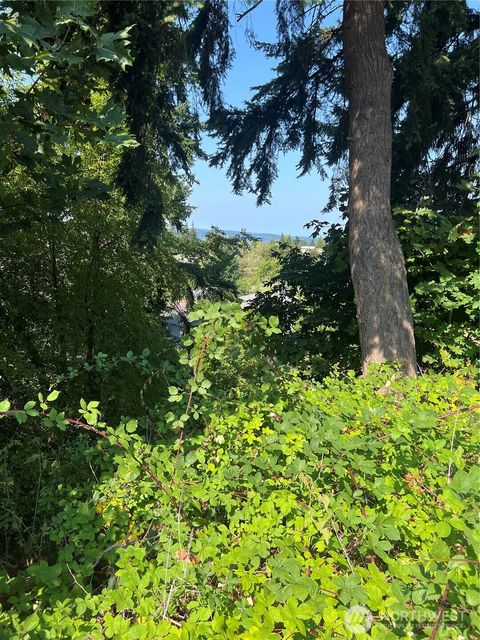 106 XX macarthur lane Mukilteo WA 98275