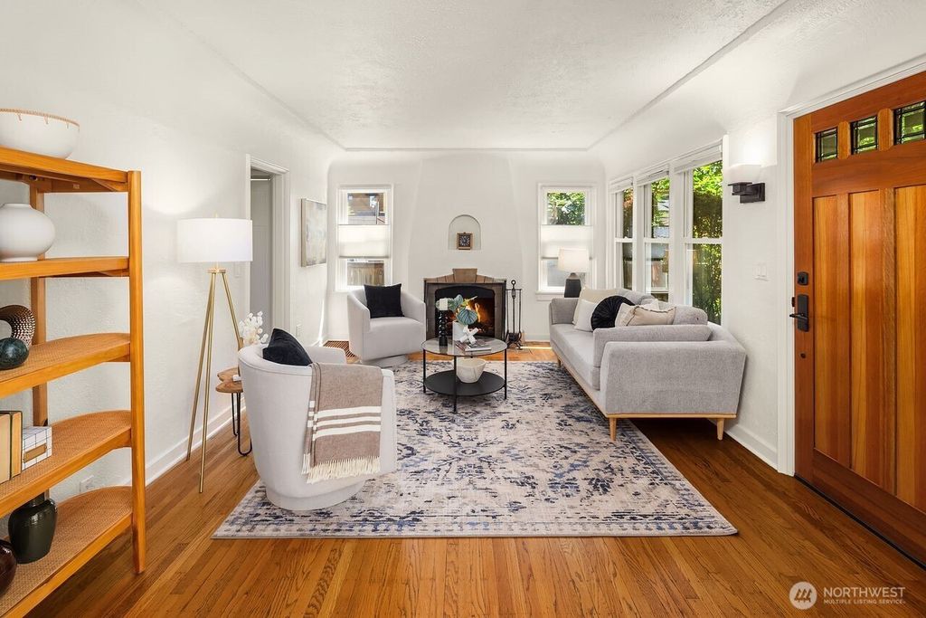 Photo of 3112 NE 65th Street, Seattle, WA 98115 (MLS # 2394702)