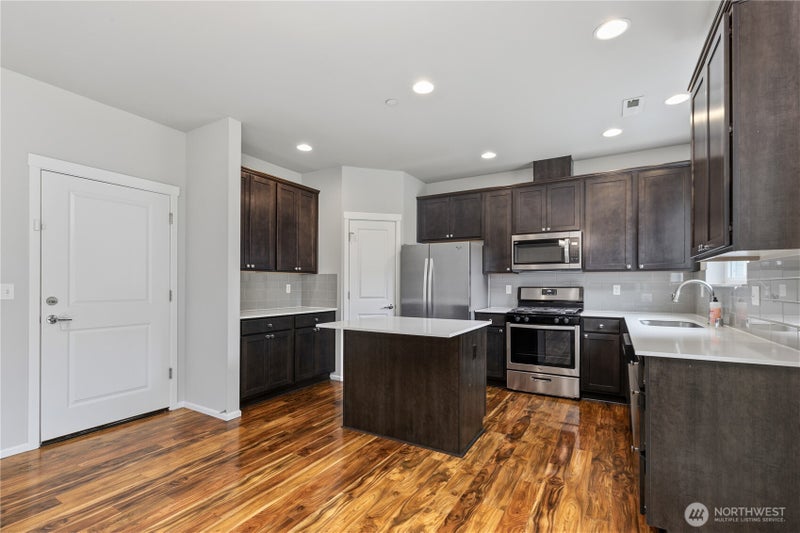 2906 S 135th Street