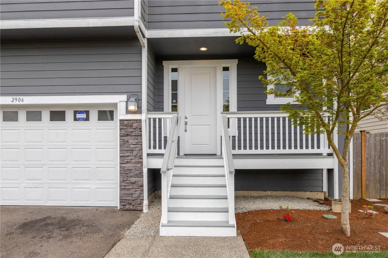 2906 S 135th Street