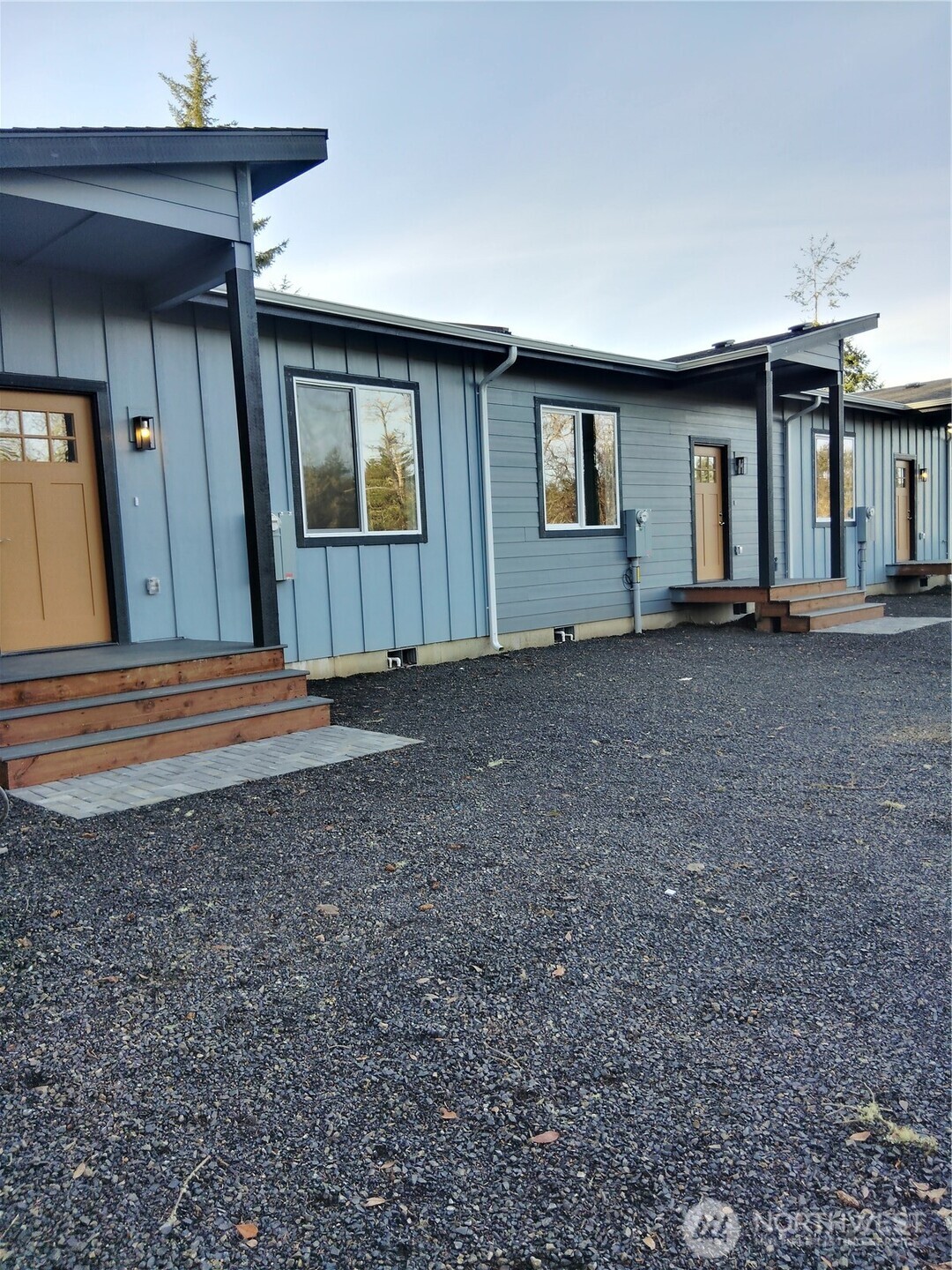 659 Sunset Avenue NE